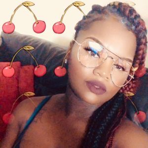 Meet your Posher, Shakaraa